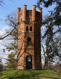 182 Červená věž