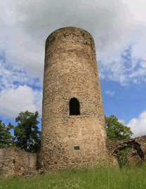 318 Věž hradu Dobronice